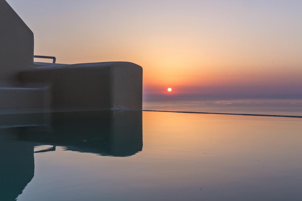 Skyfall Suites - Adults Only Pyrgos Kallistis Exterior photo