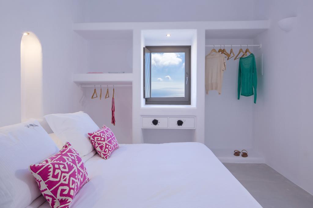 Skyfall Suites - Adults Only Pyrgos Kallistis Exterior photo